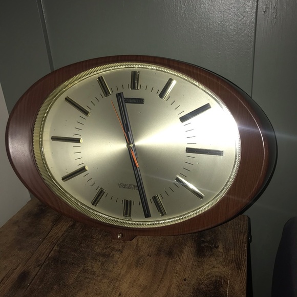 Vintage 1970s Caravelle wall clock - Picture 3 of 9